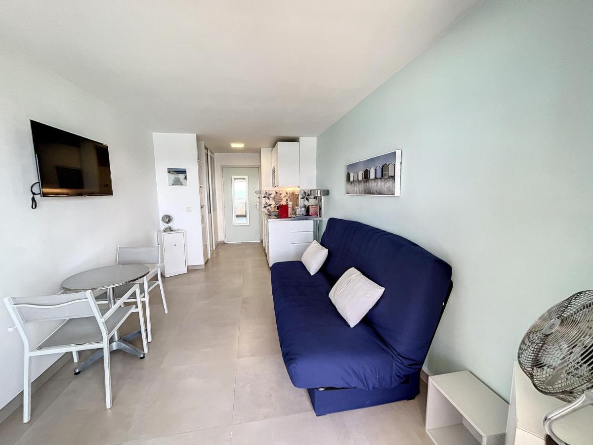 Studio With Beautiful Sea View And Direct Beach Access คานส์ ภายนอก รูปภาพ