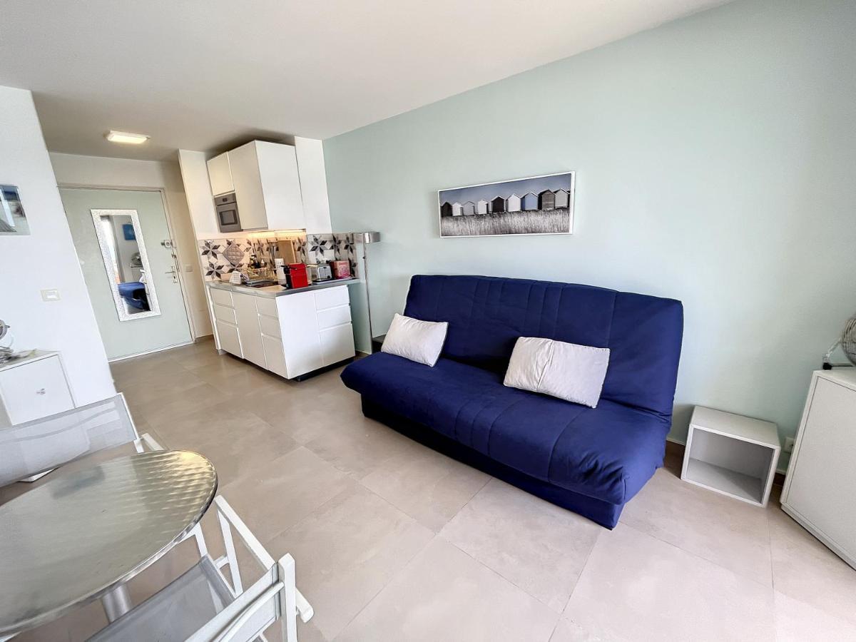 Studio With Beautiful Sea View And Direct Beach Access คานส์ ภายนอก รูปภาพ